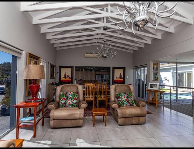 4 BEDROOM HOUSE FOR SALE IN PINNACLE POINT GOLF ESTATE